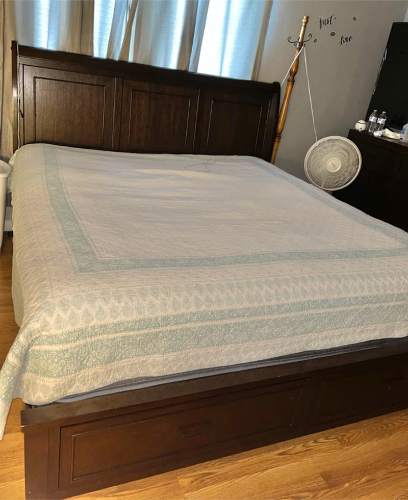 Manoticello King Size Bed Frame And Dresser For In Boonville Mo 5miles Manoticello King Size Bed Frame And, King Size Bed Frame And Dresser