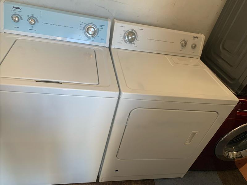 Inglis washer and gas dryer top load for sale in Moreno Valley, CA