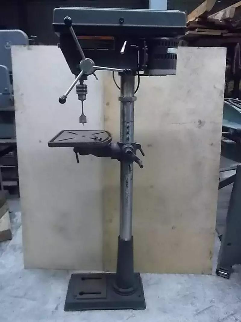 Craftsman Drill Press Floor Model for sale in Bell Gardens, CA 5miles