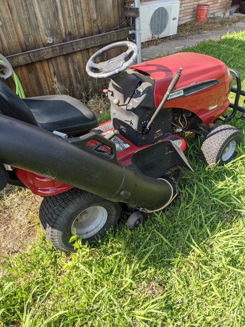 Riding lawn mower for sale in Dallas, TX 5miles Buy and Sell