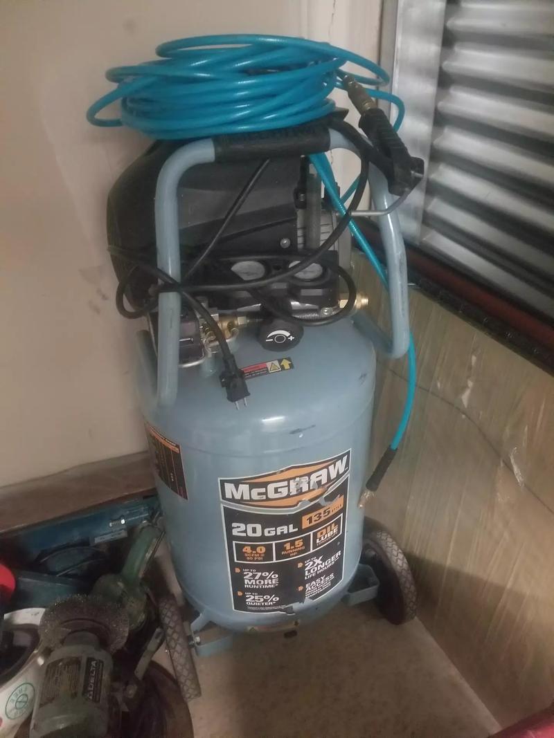 Mcgraw 20 gal air compressor 135 psi for sale in Las Vegas, NV 5miles
