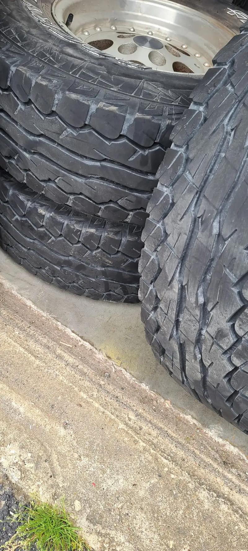 Set 4 rims and tires rocky moutain 31×10 r 15 for sale in Dallas, TX 5miles Buy and Sell