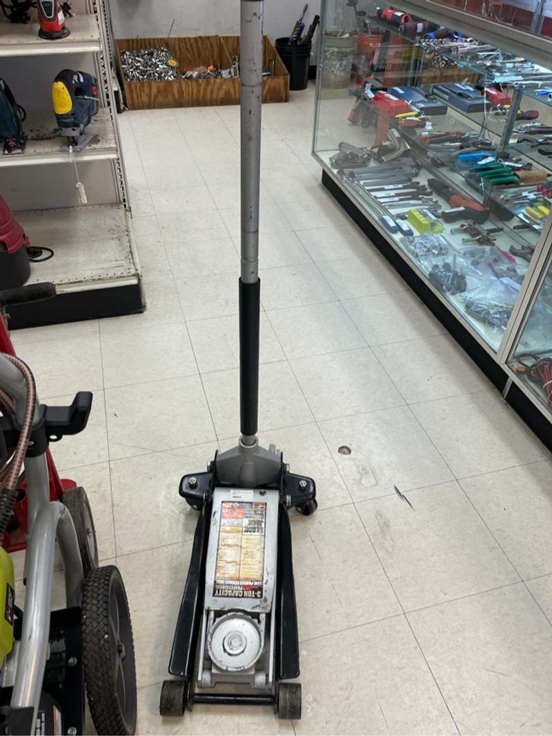 Black jack car jack for sale in Austin, TX 5miles Buy and Sell