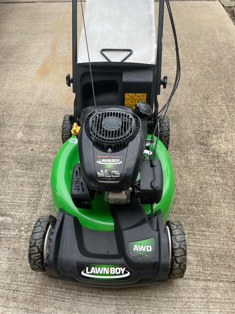 Lawn boy mower awd for sale in Katy, TX 5miles Buy and Sell