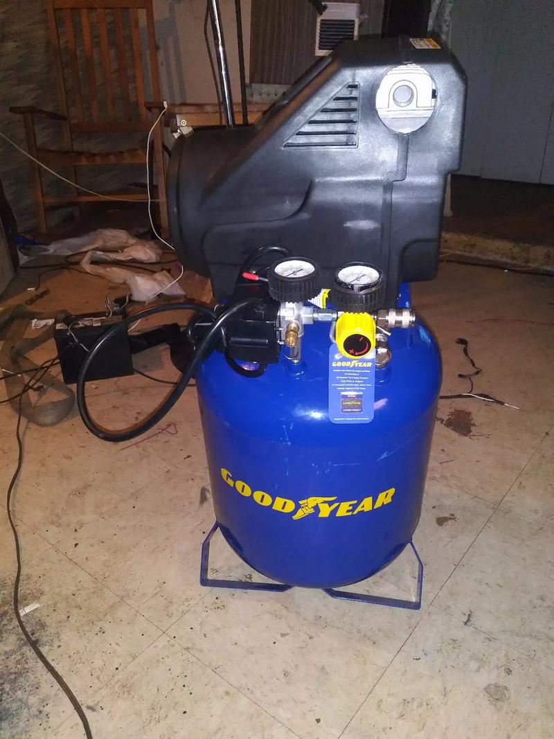 Goodyear 10 gallon air compressor for sale in Lancaster, TX 5miles