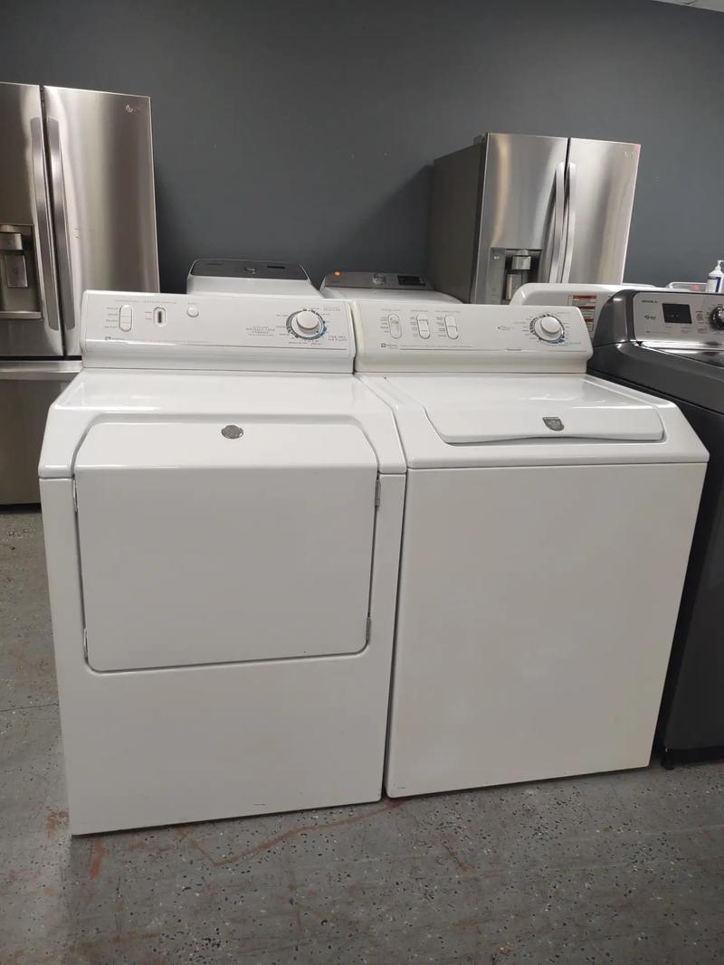 MAYTAG ATLANTIS WASHER AND DRYER SET OVERSIZE CAPACITY PLUS QUIET PACK