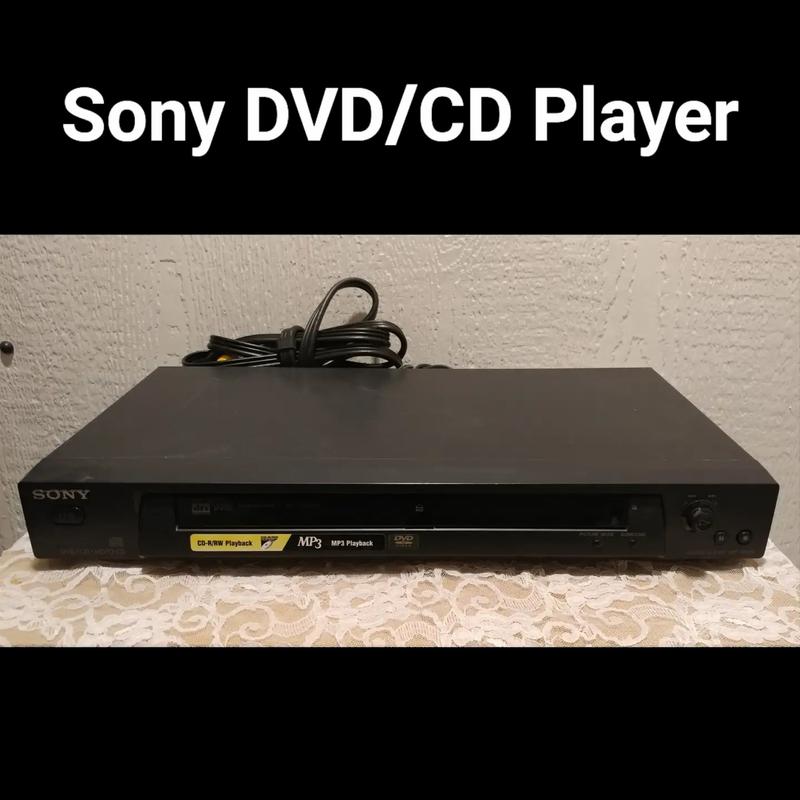 SONY DVD / CD PLAYER (NO REMOTE) for sale in Ontario, CA 5miles Buy