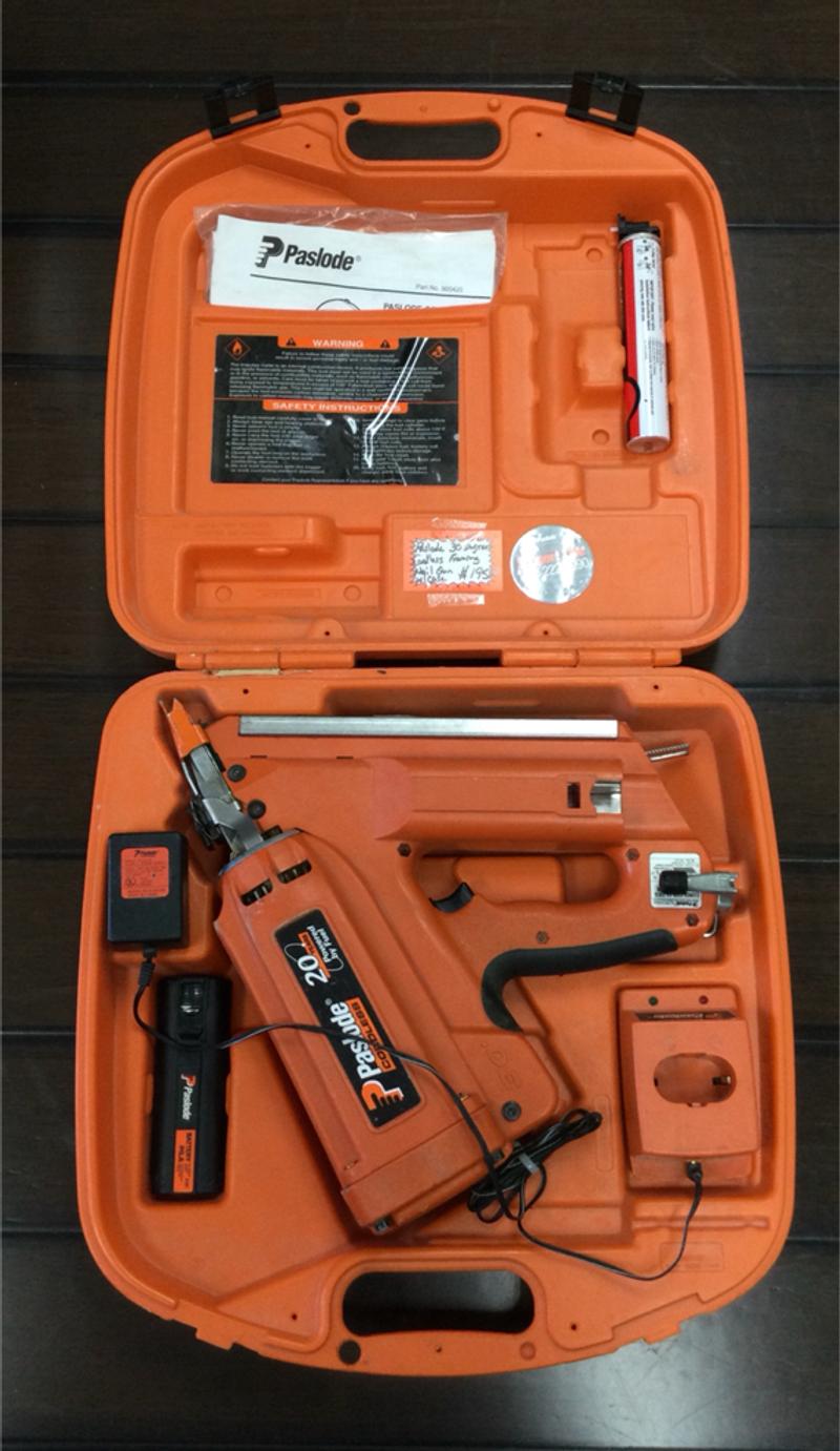 Paslode 30 degrees cordless framing nail gun with case for sale in Lindenhurst, NY 5miles Buy