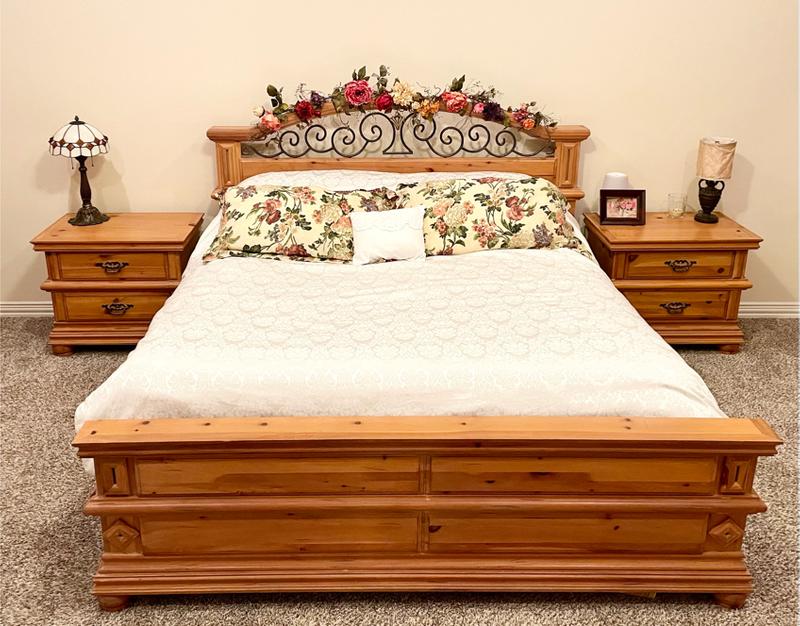 Knotty Pine King Size Bedroom Set with Mirrored Dresser, Armoire and