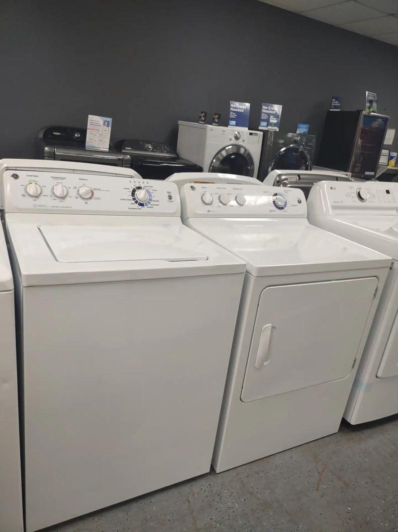 GE WASHER AND DRYER SET HYDROWAVE QUIET AGITATOR WASH SYSTEM WITH POWER