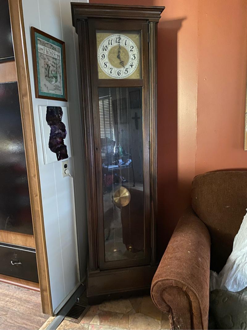 Hanson Grandfather Clock for sale in Oxnard, CA 5miles Buy and Sell