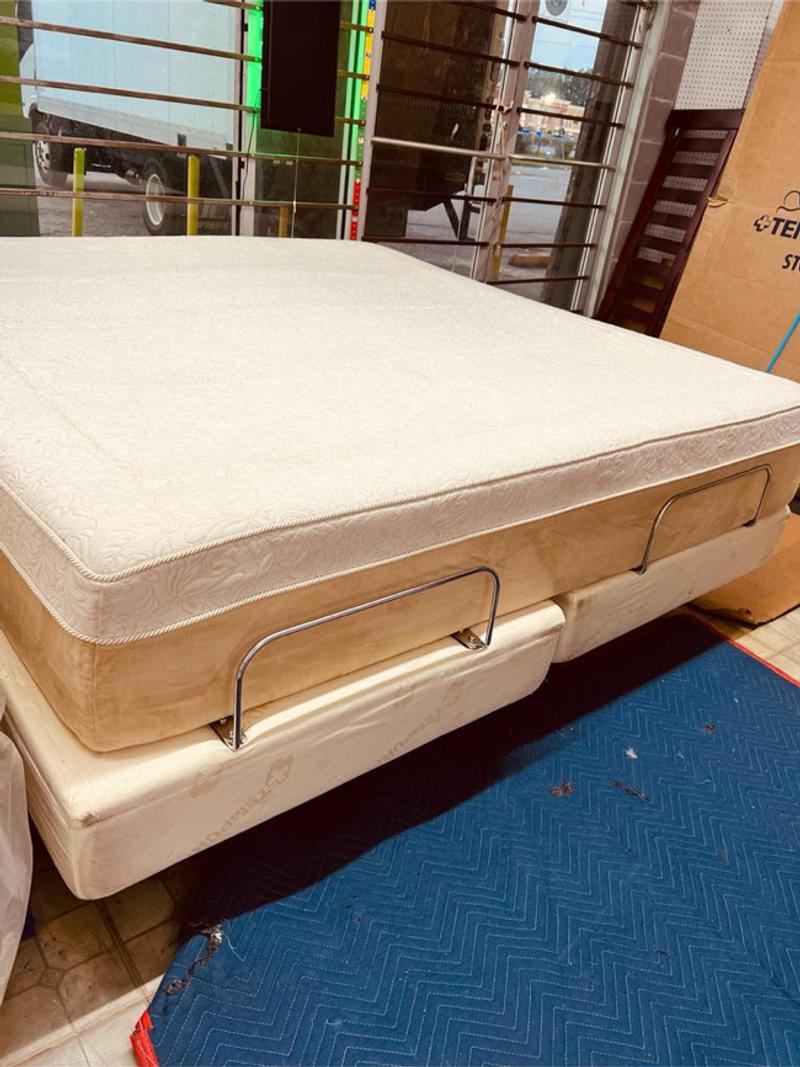 Electric adjustable king size base with massages for sale in Houston