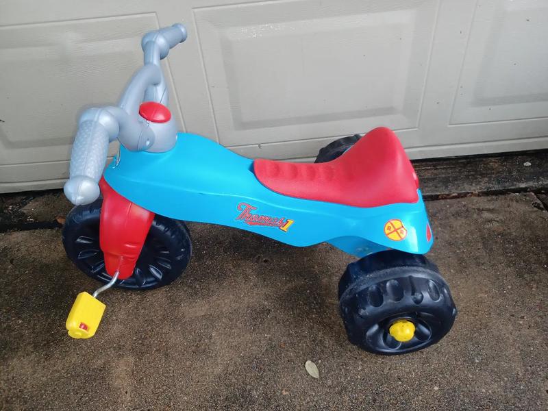 Thomas and Friends Tough Trike, RideOn Toy Tricycle for Toddlers and