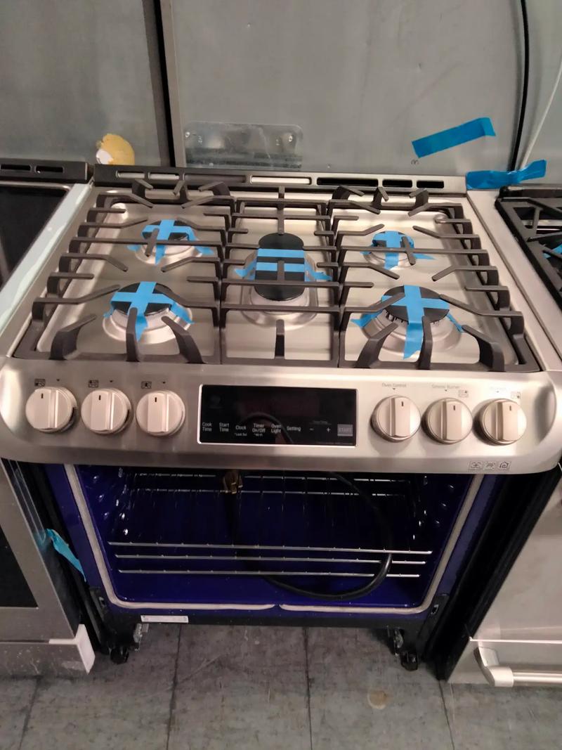 LG 5 burner range for sale for sale in Santa Ana, CA 5miles Buy and Sell