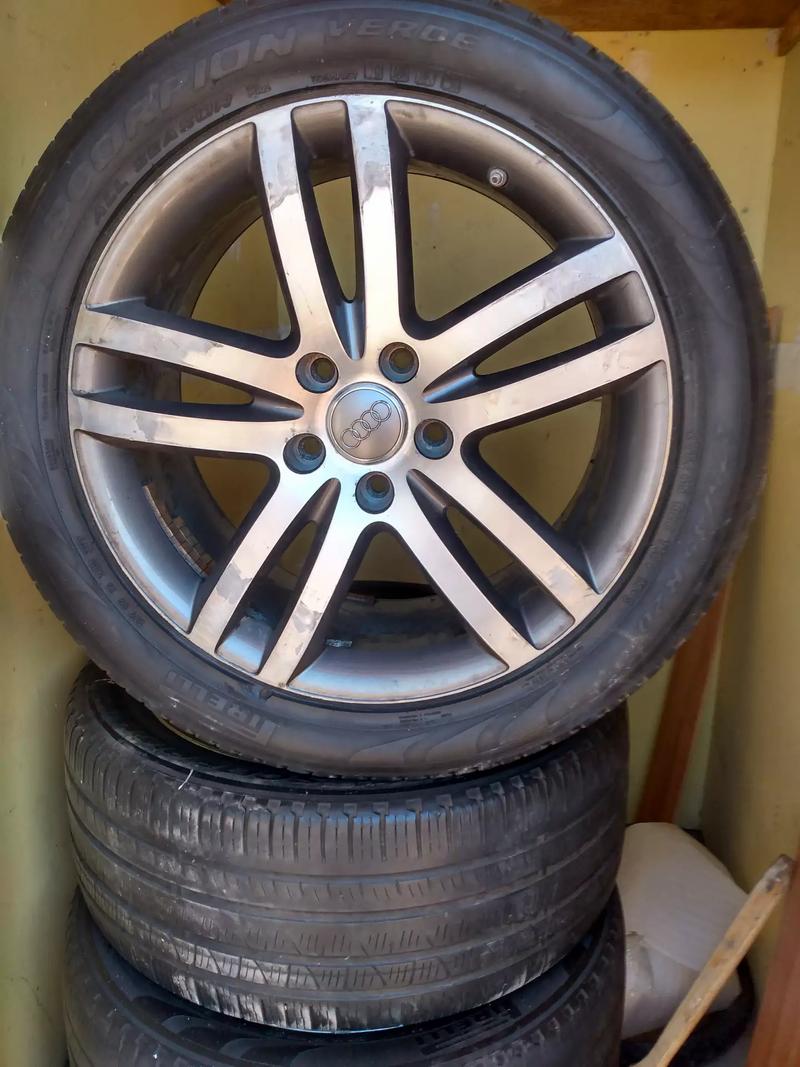 I'm selling Audi rims and tires there 20 inch rims there a set of 4 and