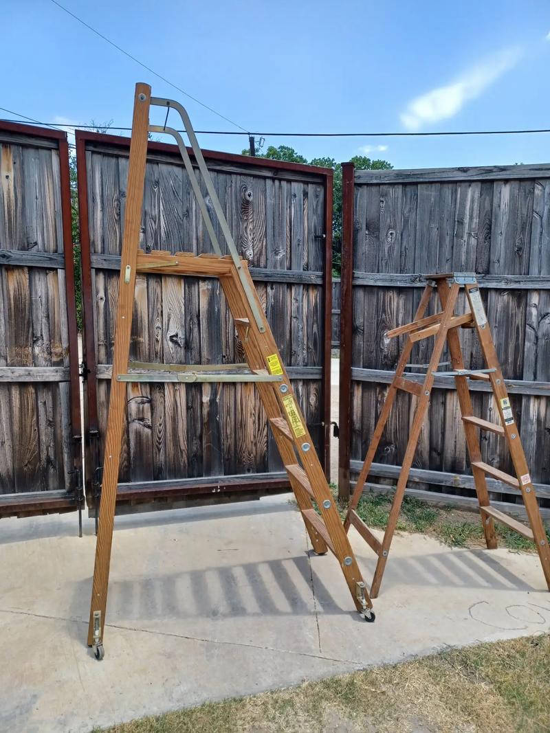 8ft Blue Ribbon Industrial Ladder with Platform & Wheels & 6ft wooden