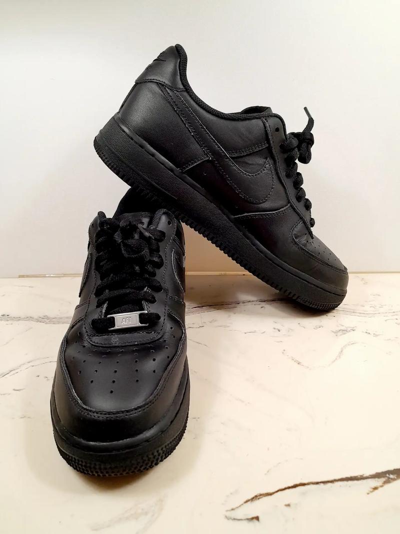 black af1 9.5
