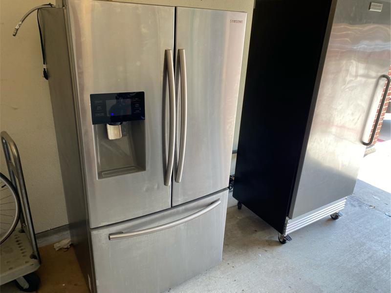 Samsung French Door Refrigerator with External Water & Ice Dispenser in