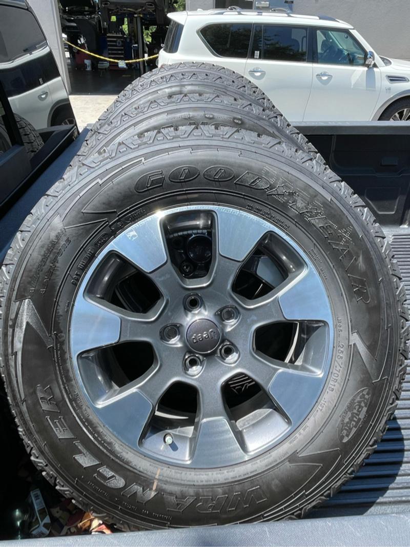 2022 Jeep Wrangler wheels and tires 255/70/R18 for sale in Odessa, FL