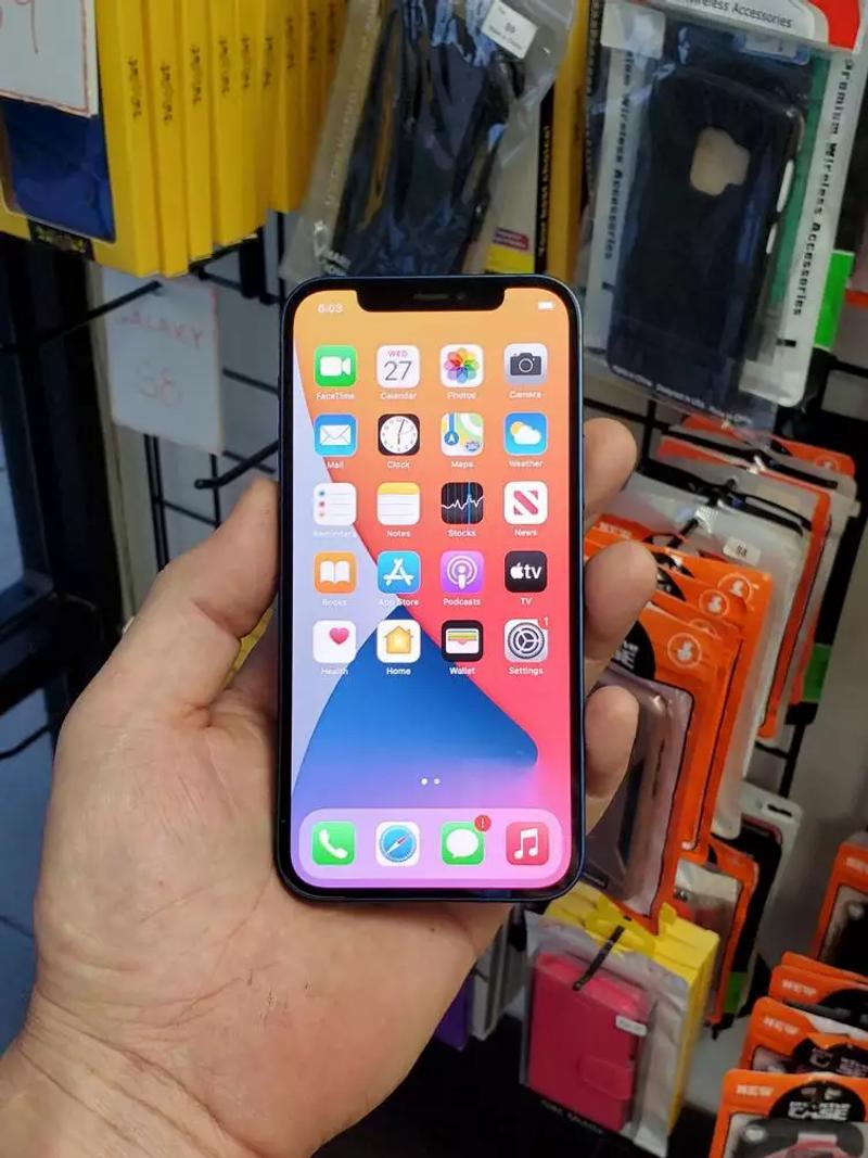 IPhone 12 64GB Unlocked for AT&T TMobile Verizon Straighttalk MetroPCS