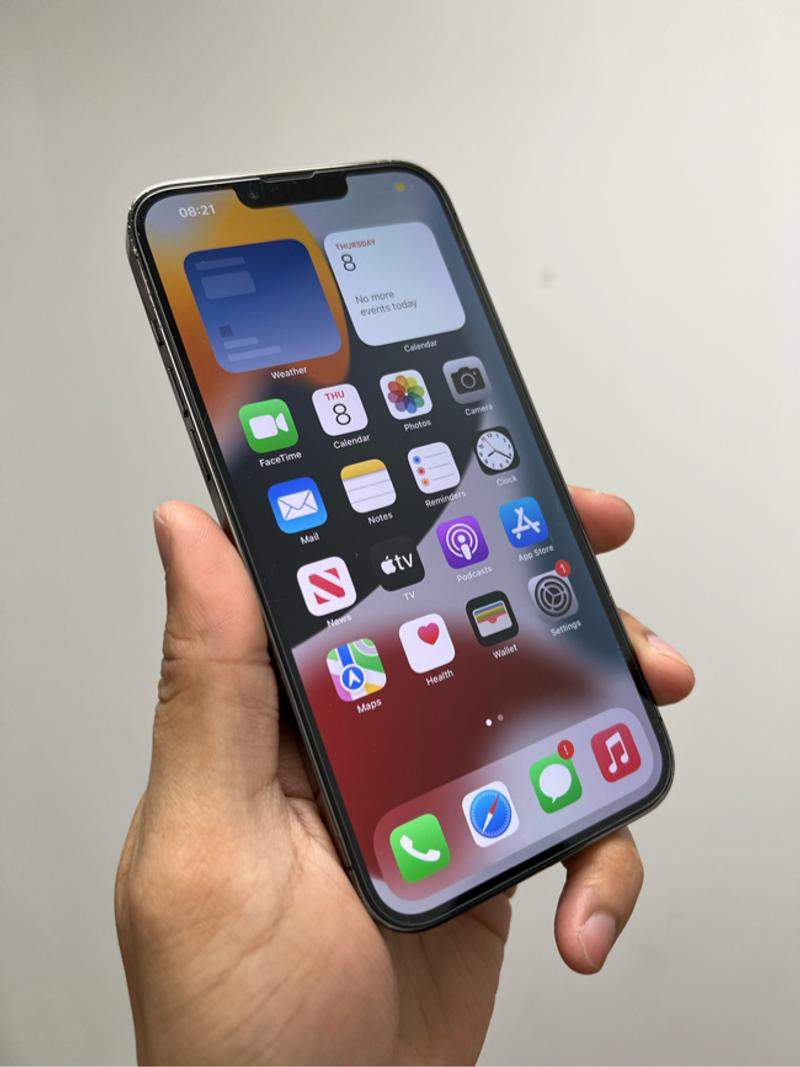 IPhone 13 Pro max 128gb unlocked for sale in Houston, TX 5miles Buy