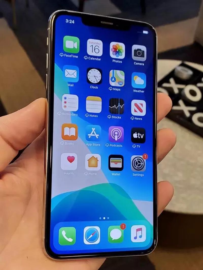 Unlocked iPhone XS Max 64GB Apple for Every Carrier Company for sale in Dallas, TX 5miles Buy