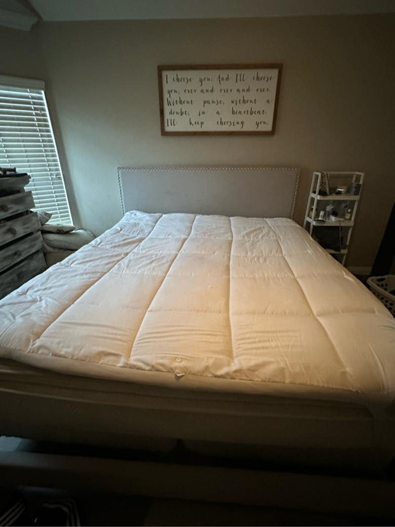 CA King Bed (Mattress, Pillowtop Mattress Topper, Box Spring, And