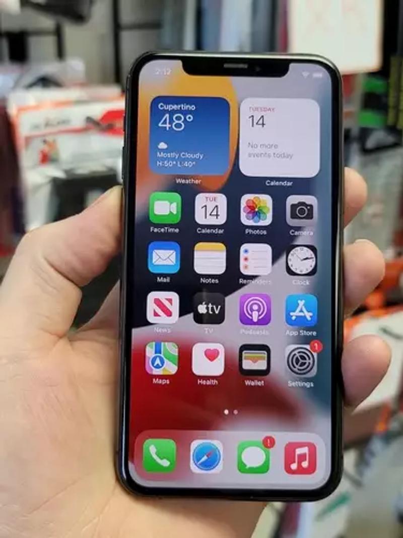 Unlocked Apple iPhone 11 Pro 256GB Phone MetroPCS Cricket Boost