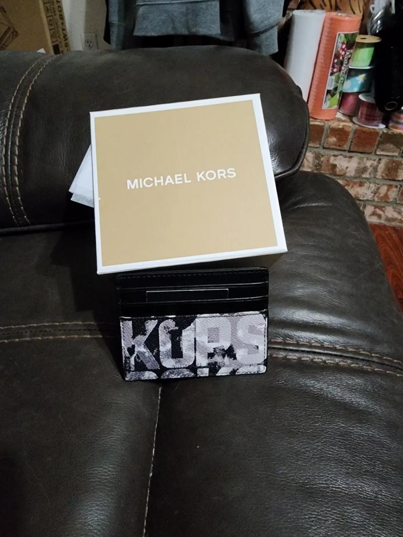 Michael kors for sale in Fort Worth, TX 5miles Buy and Sell