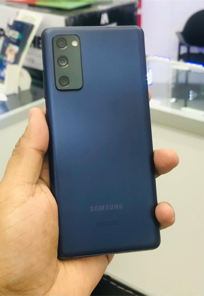 Samsung Galaxy S20FE 5G Factory unlocked for sale in Dallas, TX