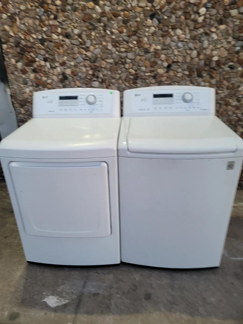 LG large capacity washer and dryer set for sale in Arlington, TX 5miles Buy and Sell