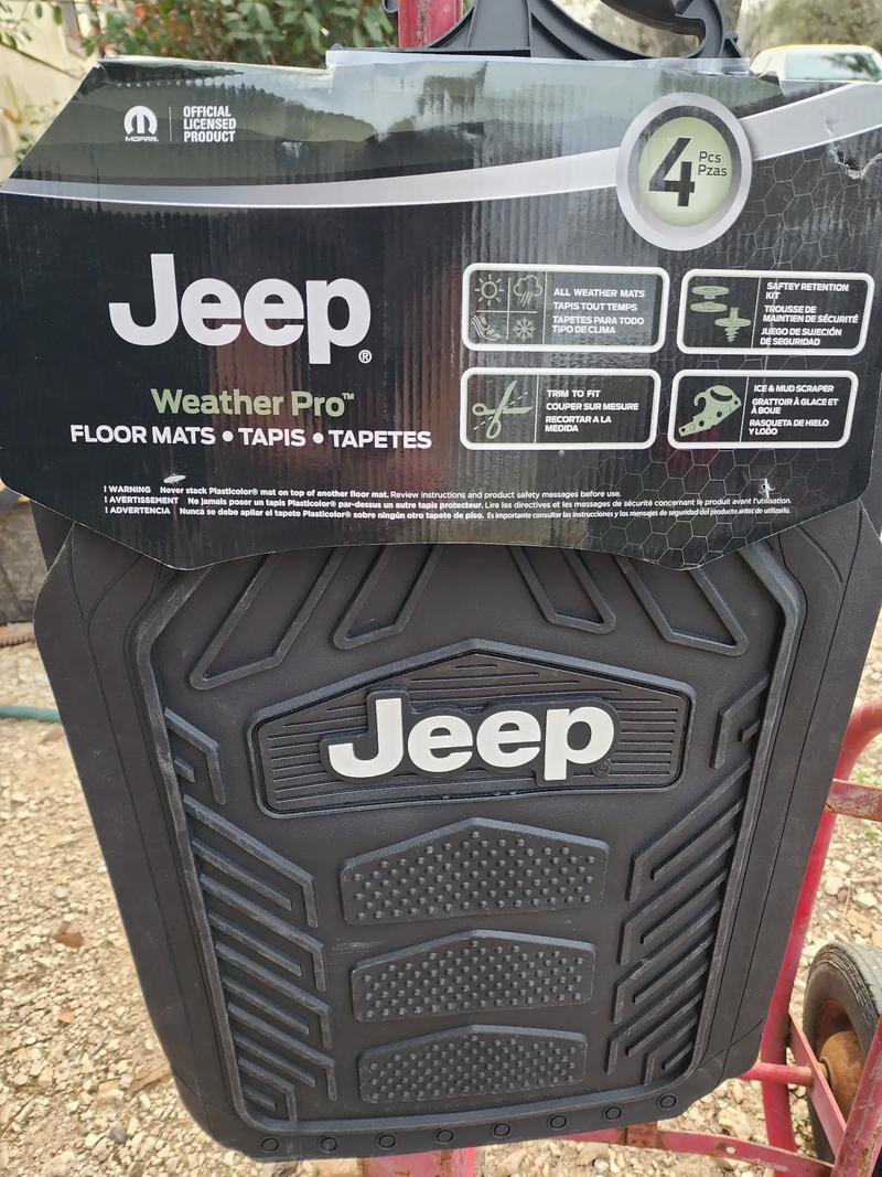 Jeep Weatherpro Floor Mats. 4pc set for sale in Adkins, TX 5miles