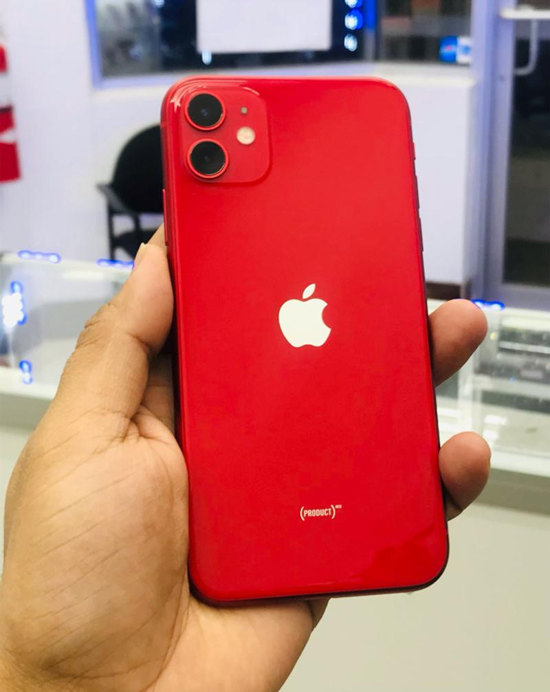 IPhone 11 64gb Factory unlocked for sale in Dallas, TX 5miles Buy