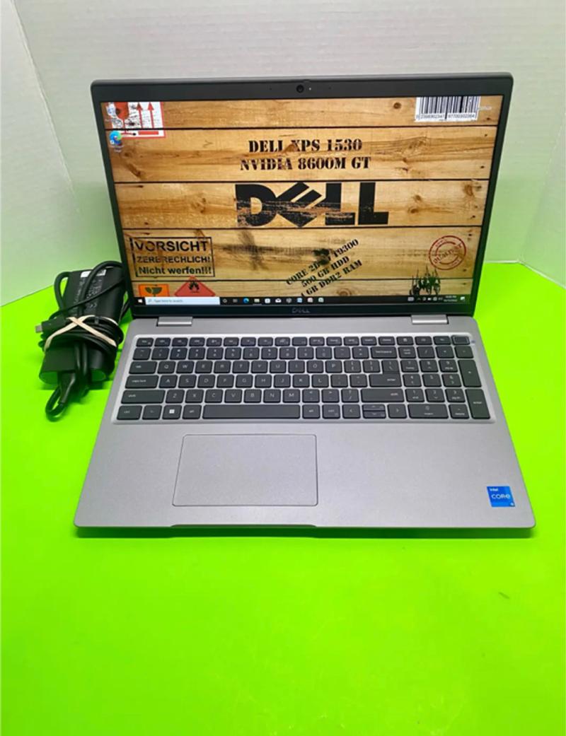 Dell latitude 5520 Laptop ,15 inch ,intel i711Th gen , 512GB SSD, 16GB