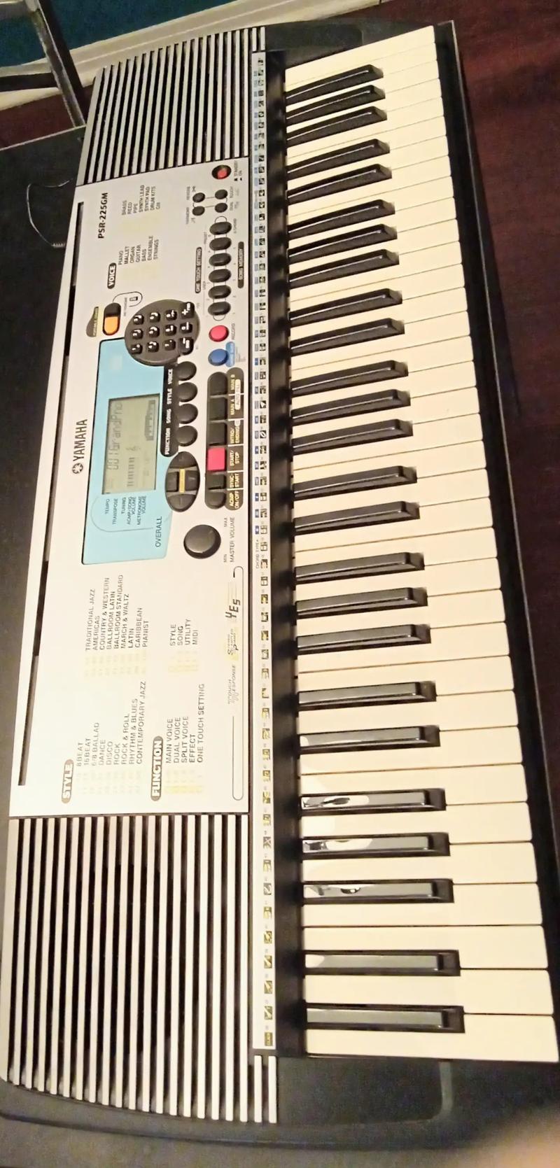 Yamaha PSR225GM Workstation Keyboard Piano Synth MIDI with Power