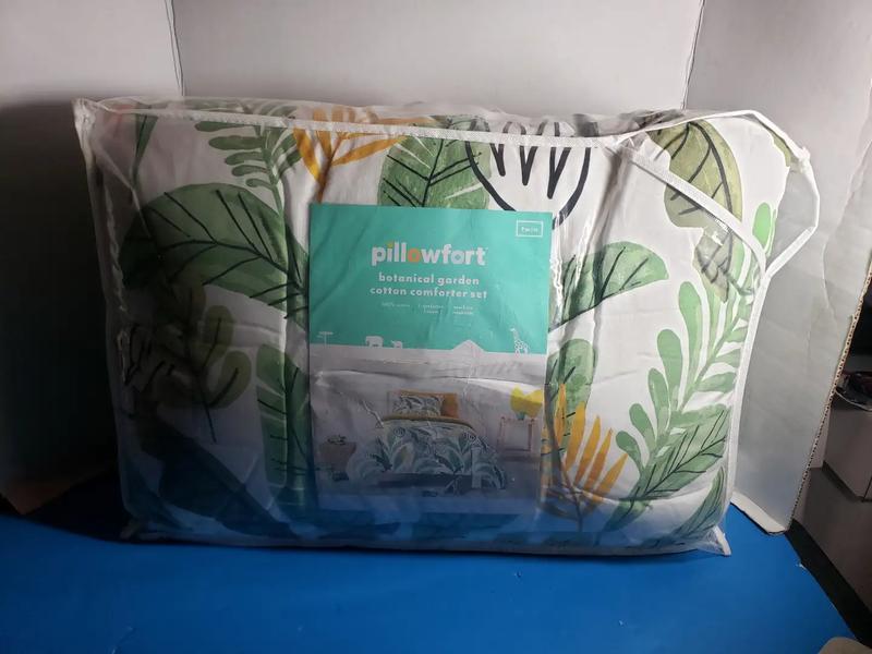 Botanical Garden Cotton Comforter Set Green Pillowfort size twin comforter and for sale in