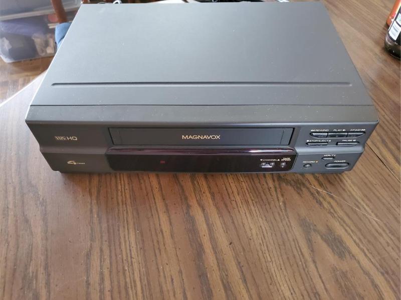 Magnavox vhs recorder for sale in Arlington, TX 5miles Buy and Sell