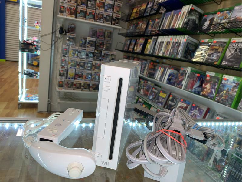Nintendo Wii console system GameCube backwards compatible for sale in
