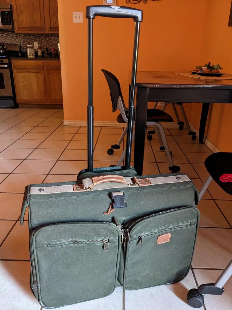 Dakota Ballistic Nylon 23" Wheeled rolling garment bag luggage for sale