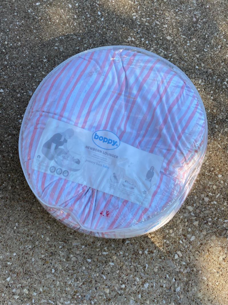 Boppy newborn lounger for sale in Southlake, TX 5miles Buy and Sell