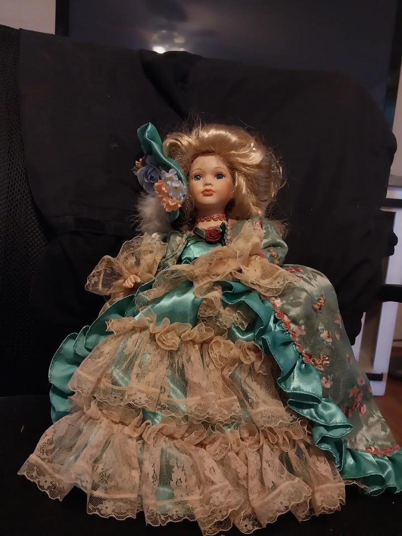 French porcelain doll for sale in Sulphur Springs, TX 5miles Buy and